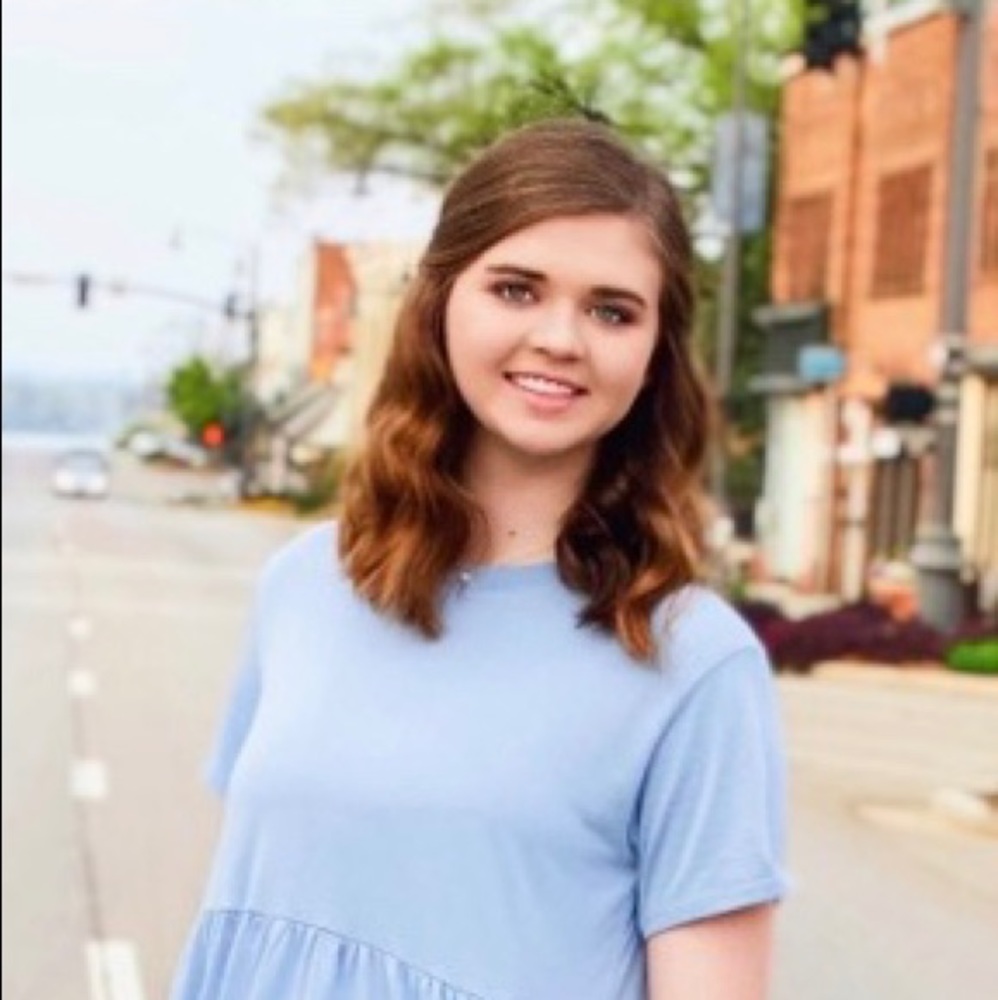 Meet your Posher, Marissa